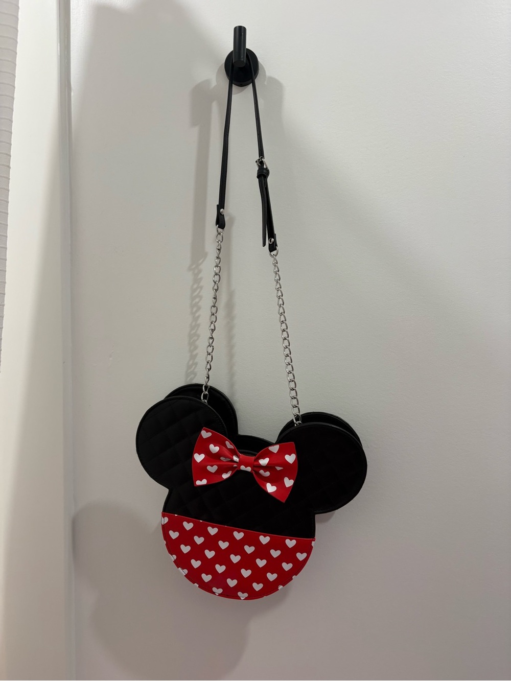 Loungefly Black & Red Minnie Heart Crossbody Bag